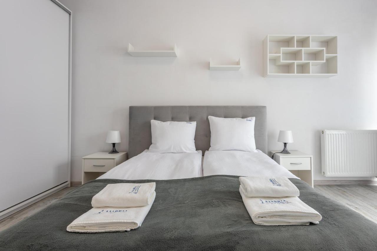Ambria Apartments Flotylla 슈비노우이스쳬 외부 사진